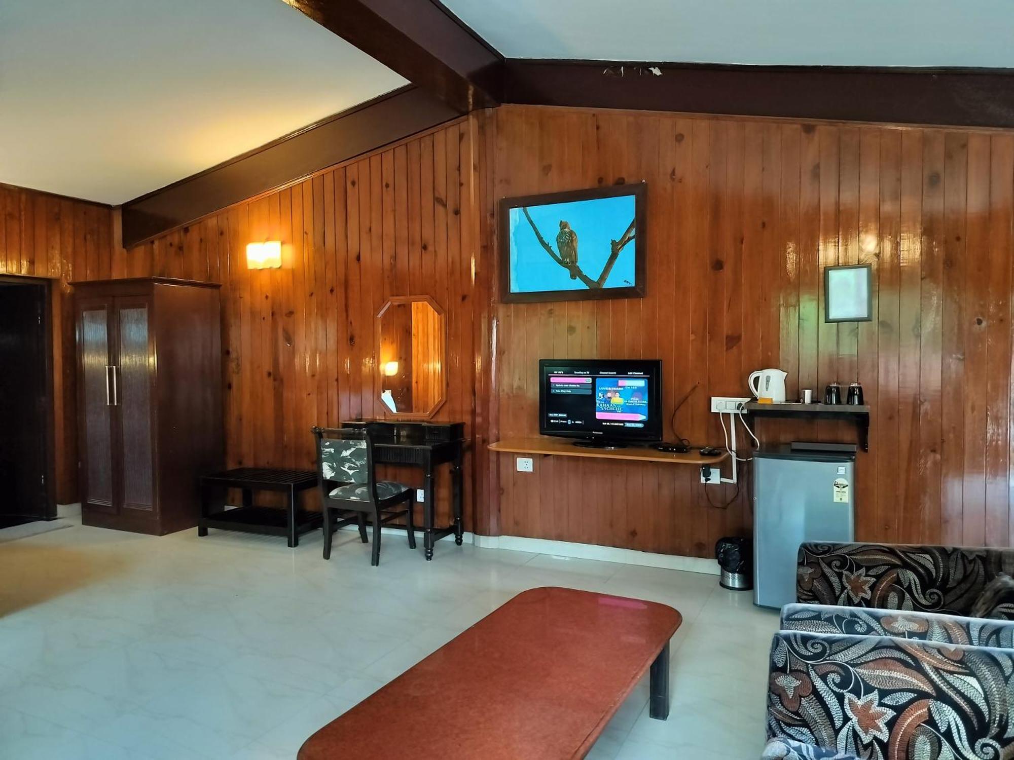 Bel-La Monde Hotel "Riverside" - Jim Corbett Garjia 외부 사진