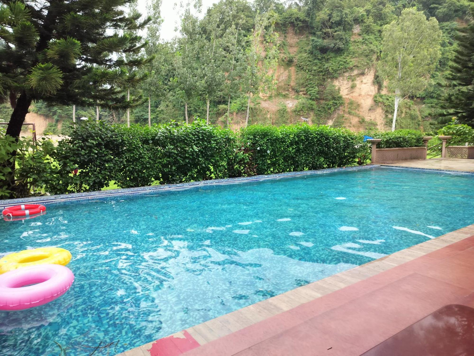 Bel-La Monde Hotel "Riverside" - Jim Corbett Garjia 외부 사진