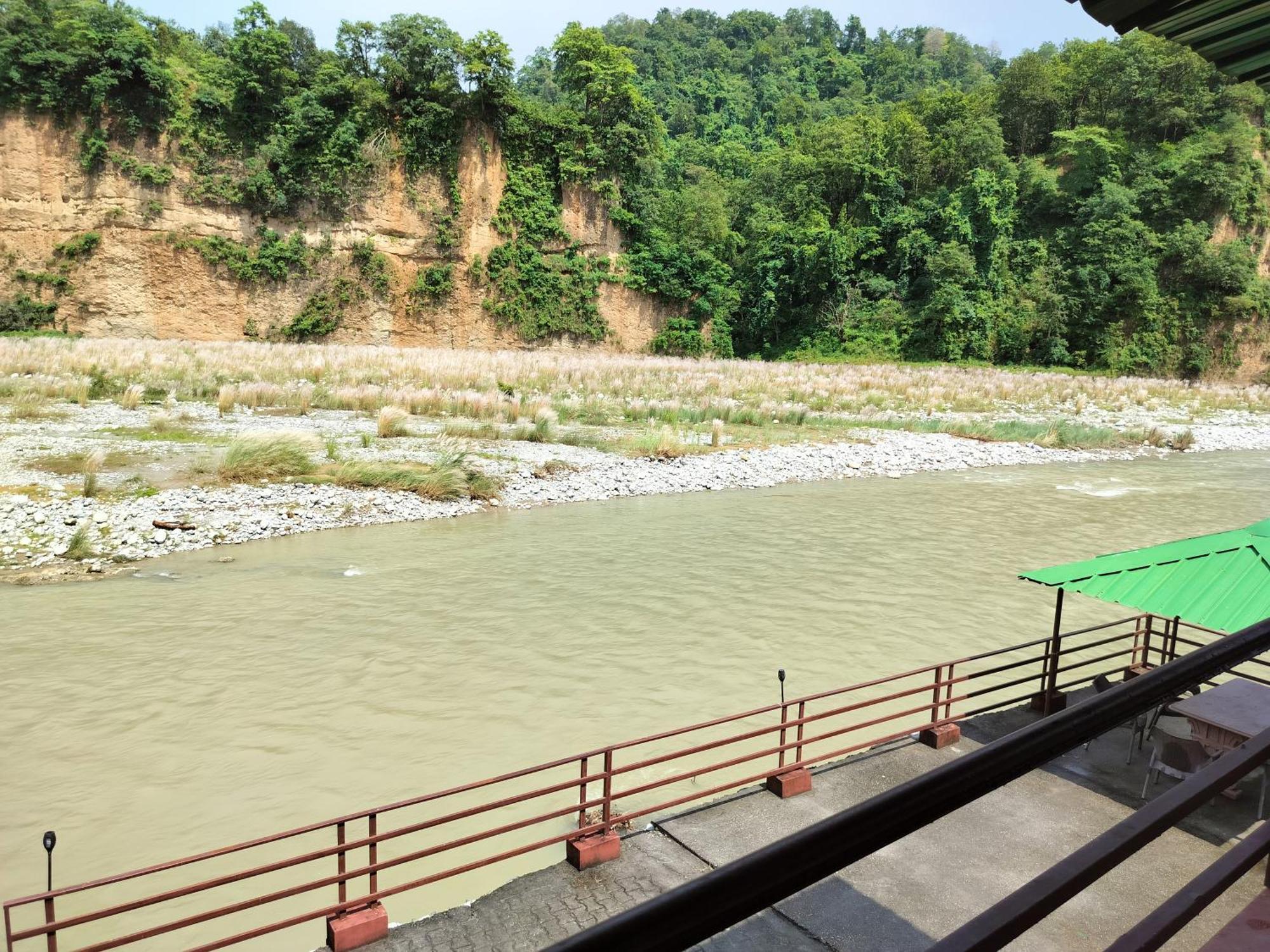 Bel-La Monde Hotel "Riverside" - Jim Corbett Garjia 외부 사진