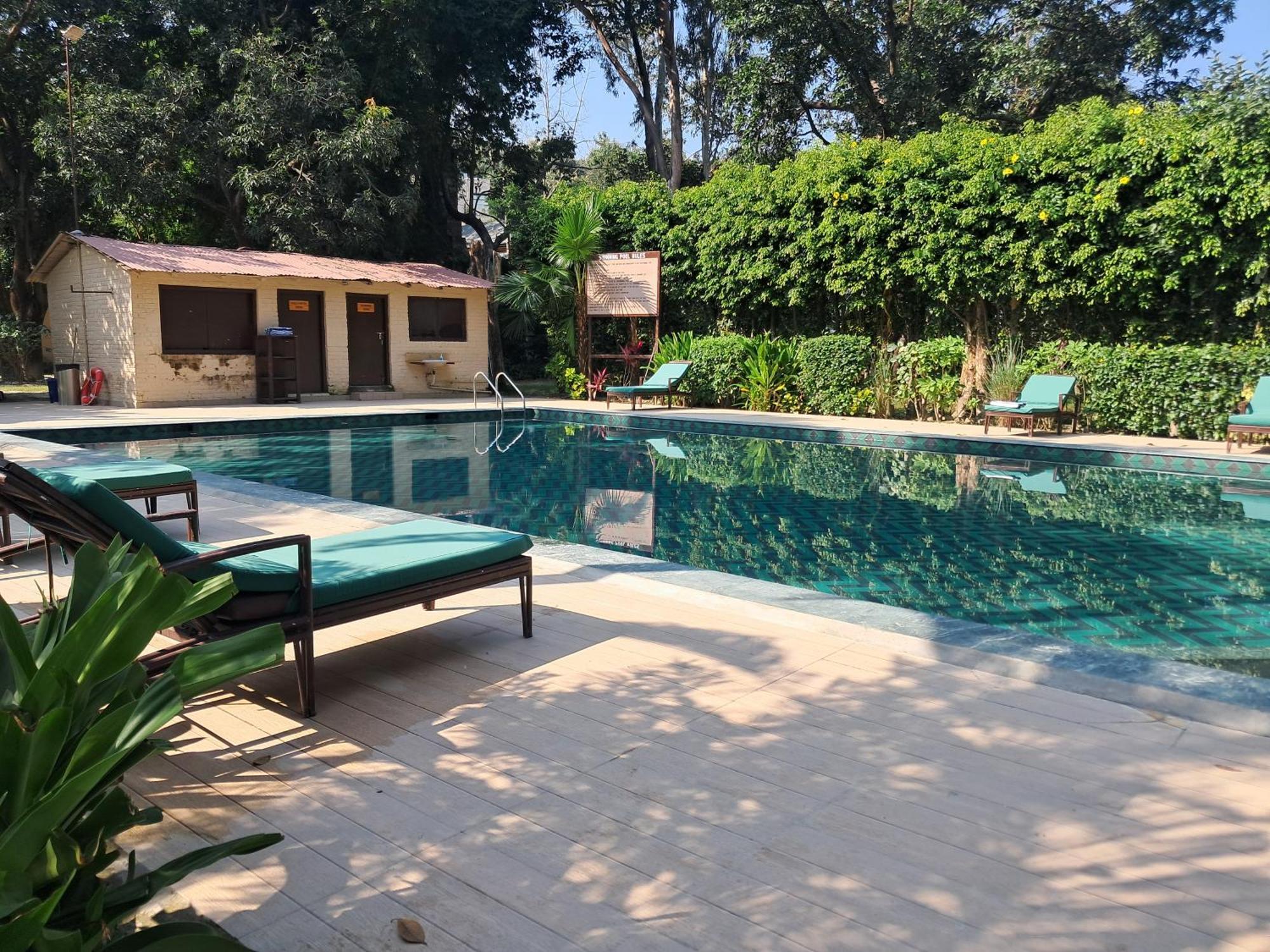 Bel-La Monde Hotel "Riverside" - Jim Corbett Garjia 외부 사진
