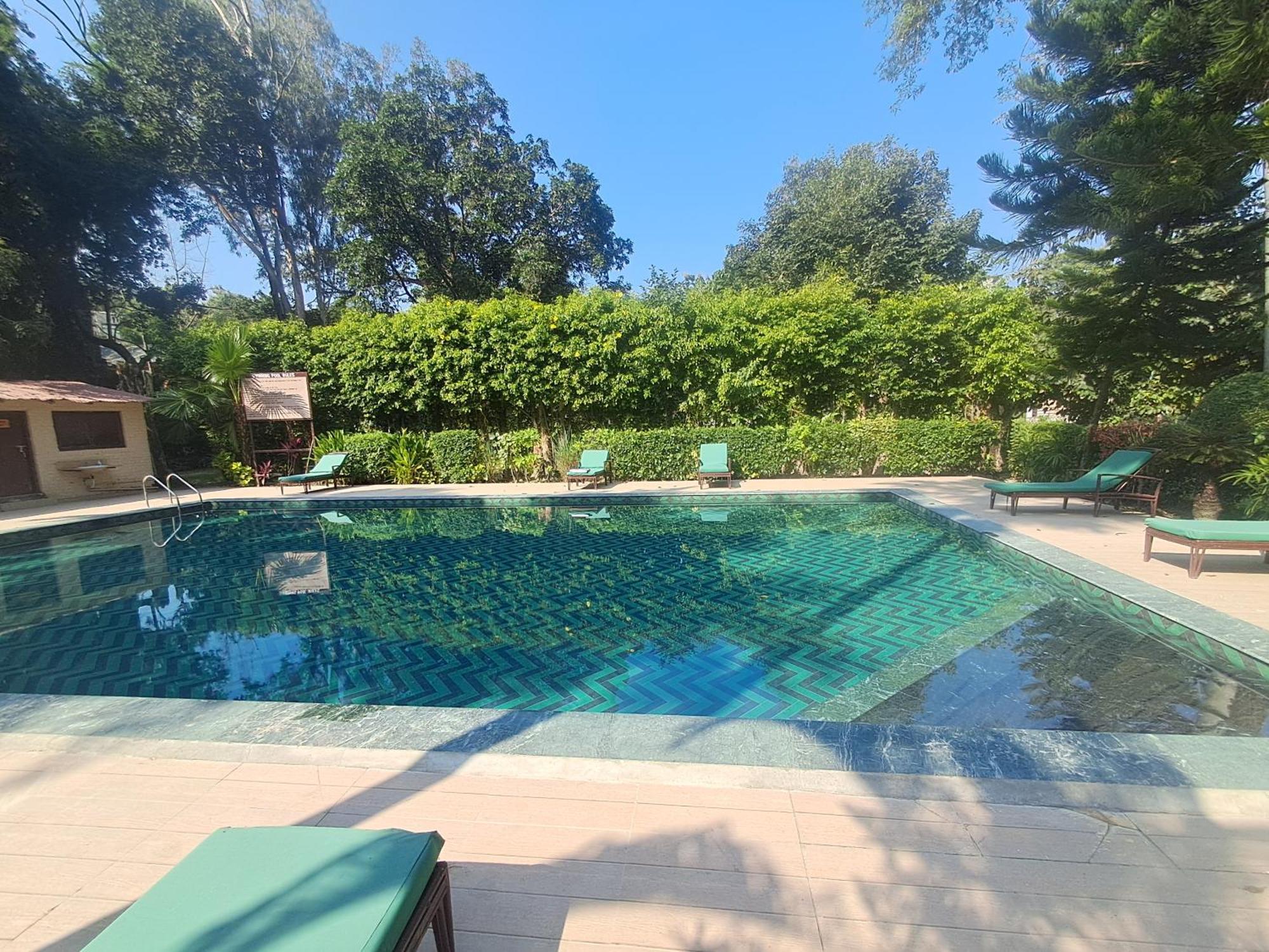 Bel-La Monde Hotel "Riverside" - Jim Corbett Garjia 외부 사진
