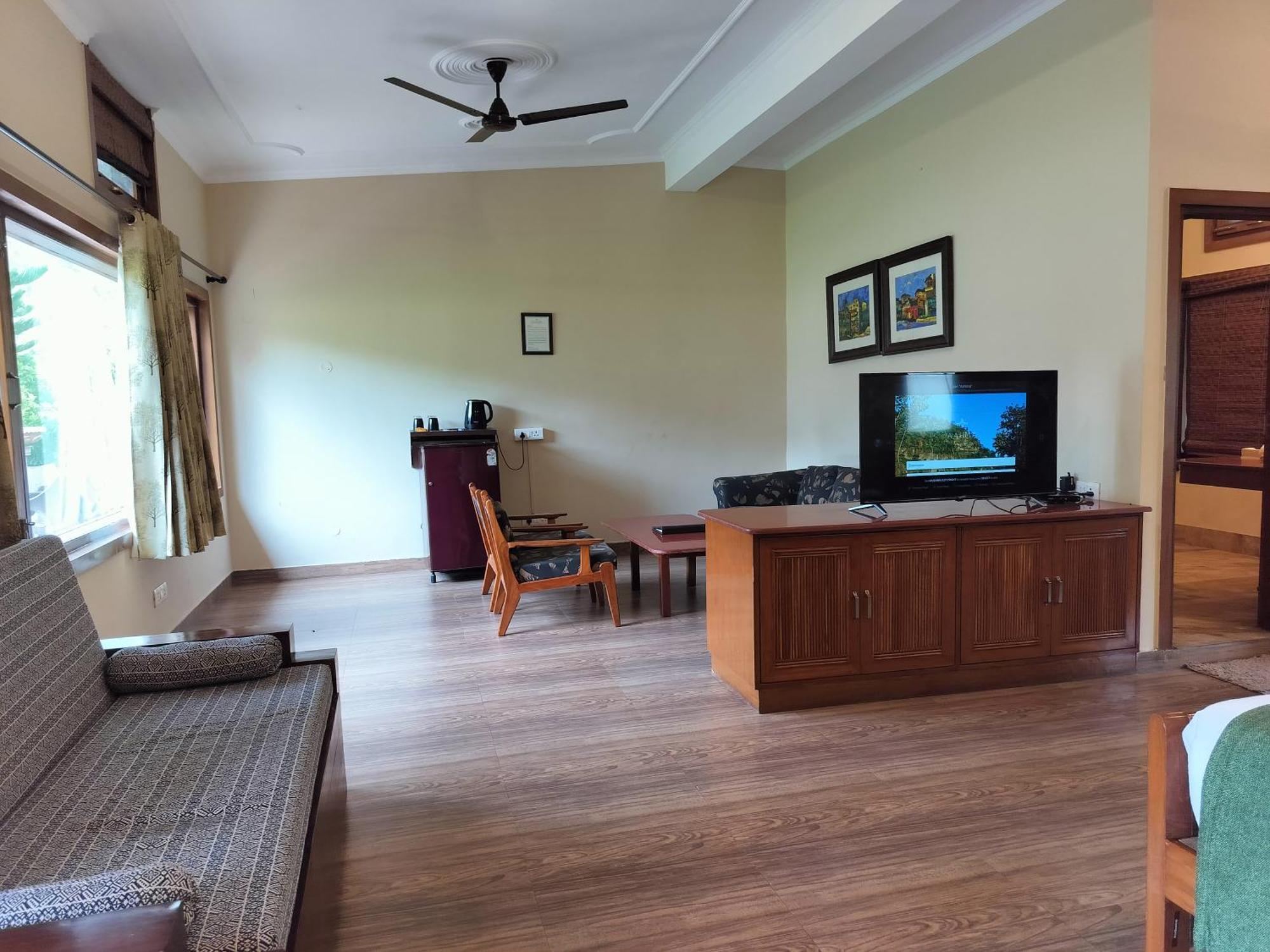 Bel-La Monde Hotel "Riverside" - Jim Corbett Garjia 외부 사진