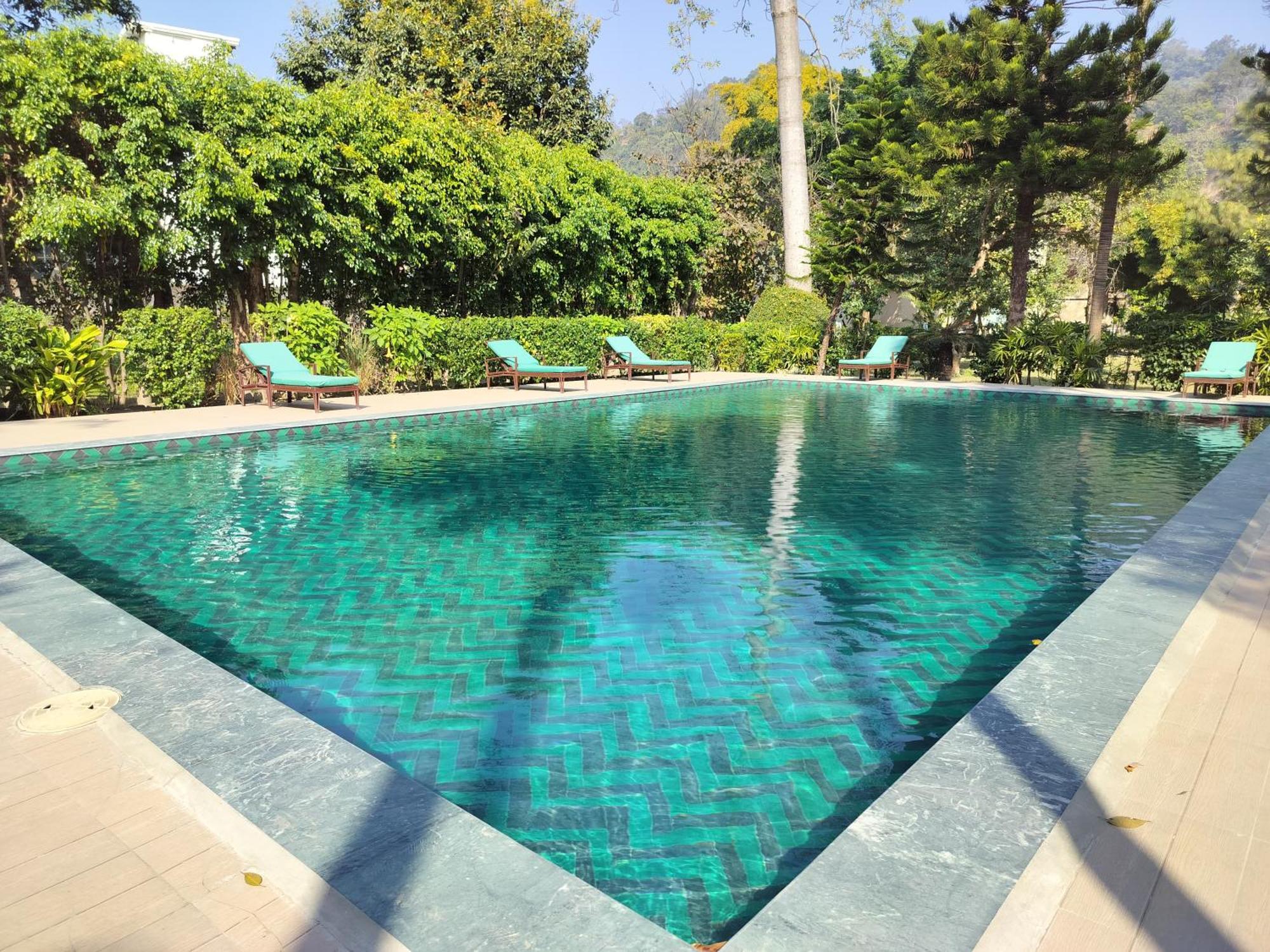 Bel-La Monde Hotel "Riverside" - Jim Corbett Garjia 외부 사진