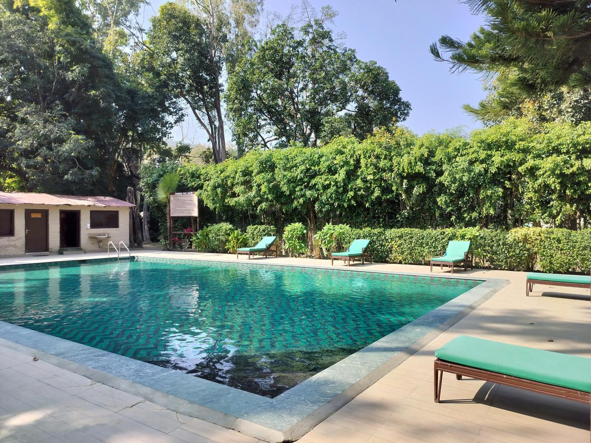 Bel-La Monde Hotel "Riverside" - Jim Corbett Garjia 외부 사진