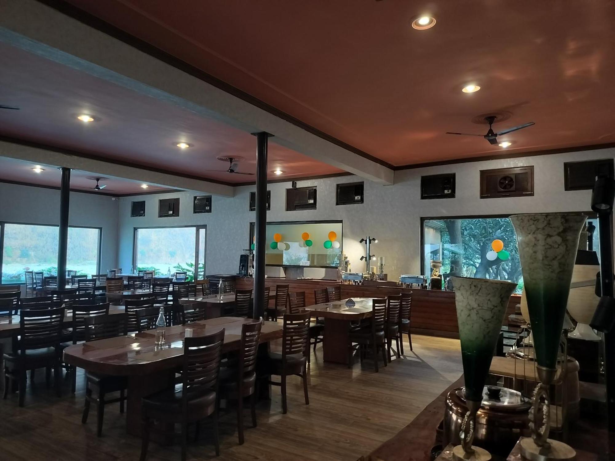 Bel-La Monde Hotel "Riverside" - Jim Corbett Garjia 외부 사진