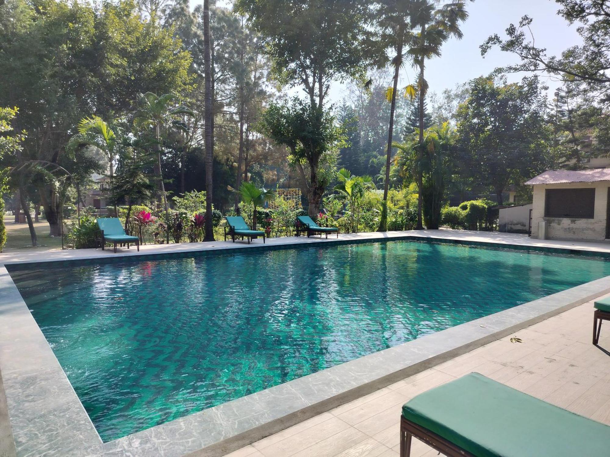 Bel-La Monde Hotel "Riverside" - Jim Corbett Garjia 외부 사진